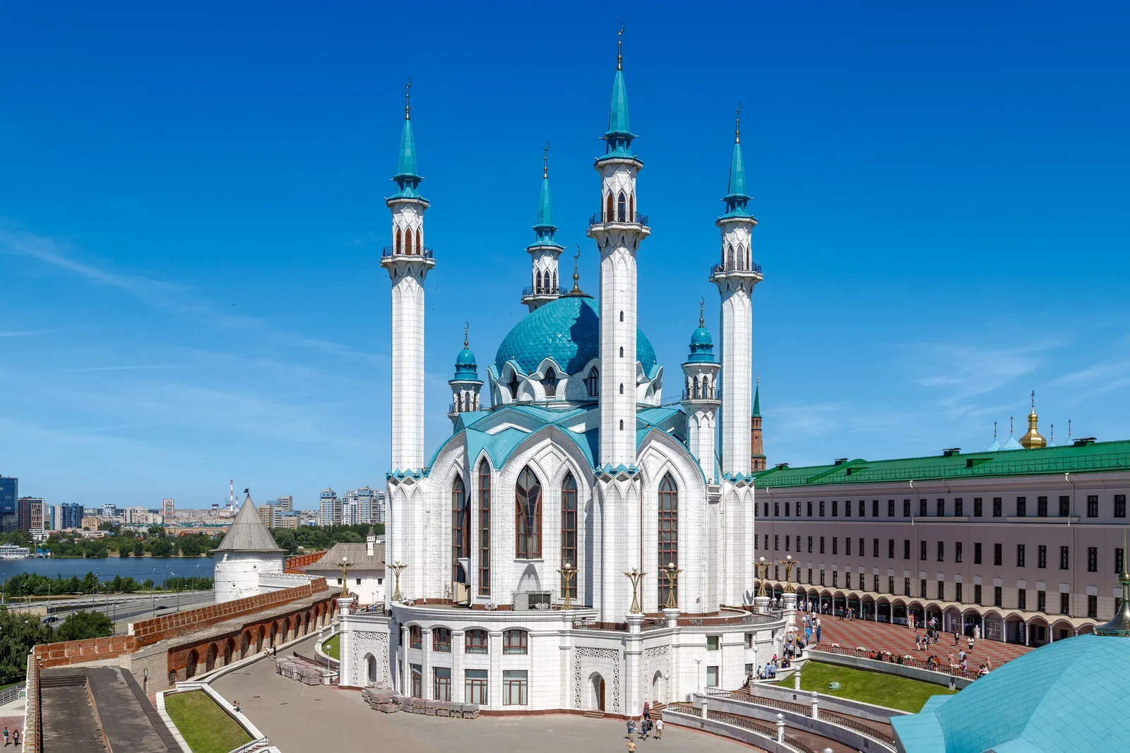 The Kul Sharif Mosque inside the white walls of the Kazan Kremlin, seen from above