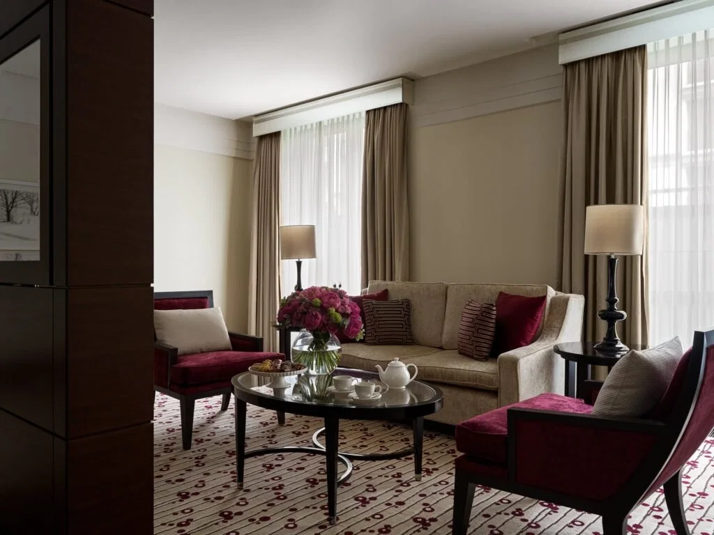 Four Seasons Executive Suite