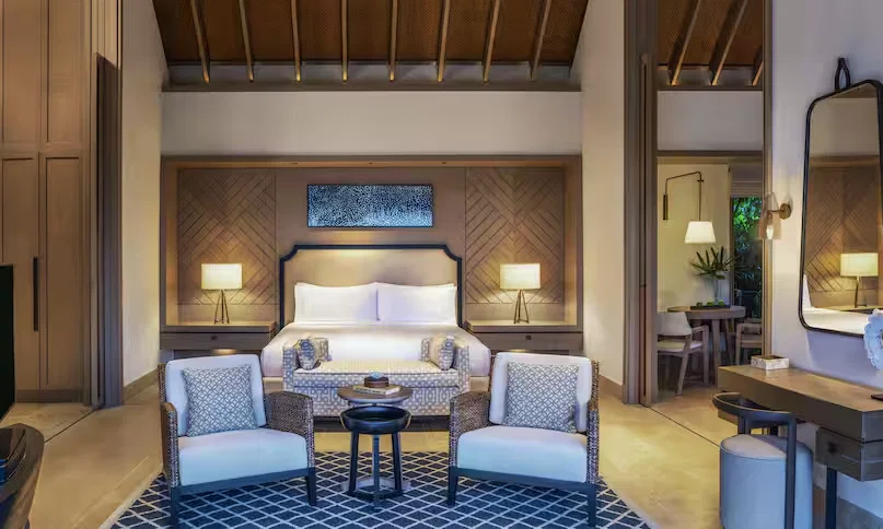 Grand Beach Villa with Pool, King Bed