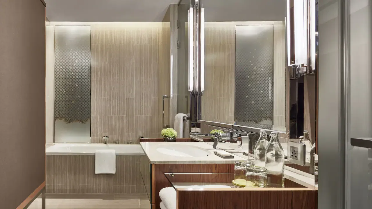 Deluxe City View Room
