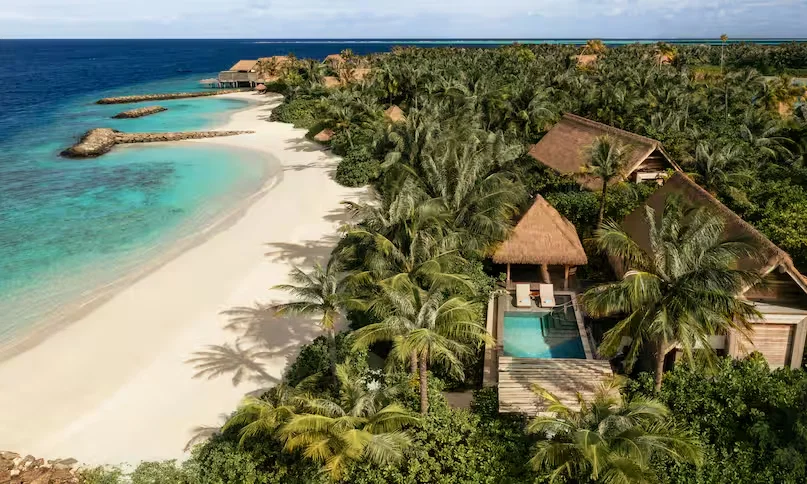 Grand Beach Villa with Pool, King Bed