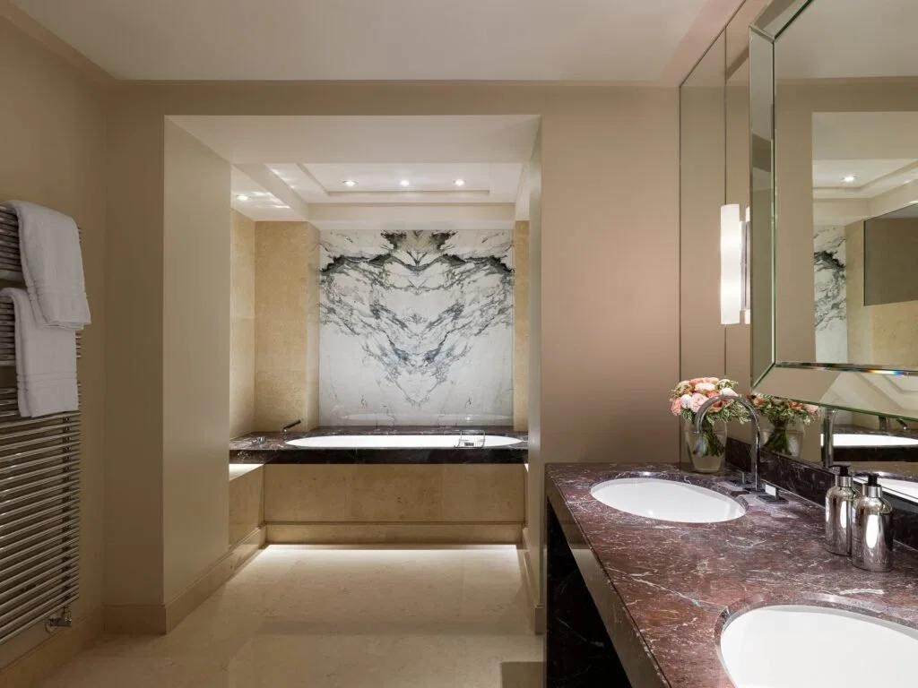 Four Seasons Executive Suite