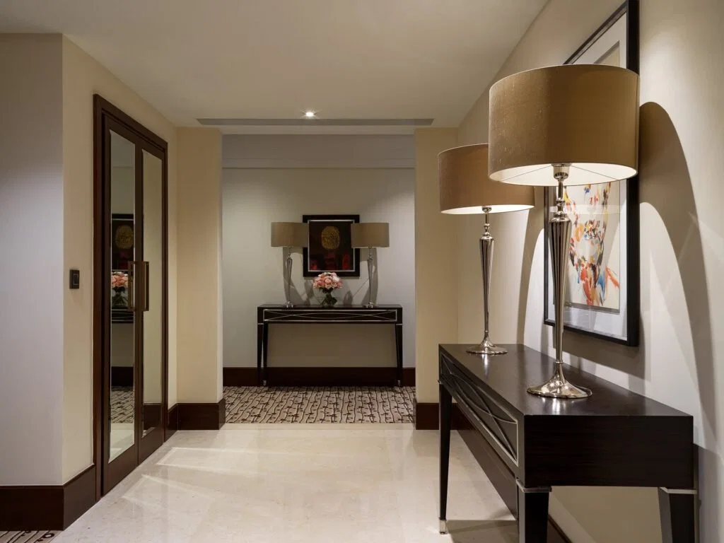 Four Seasons Executive Suite